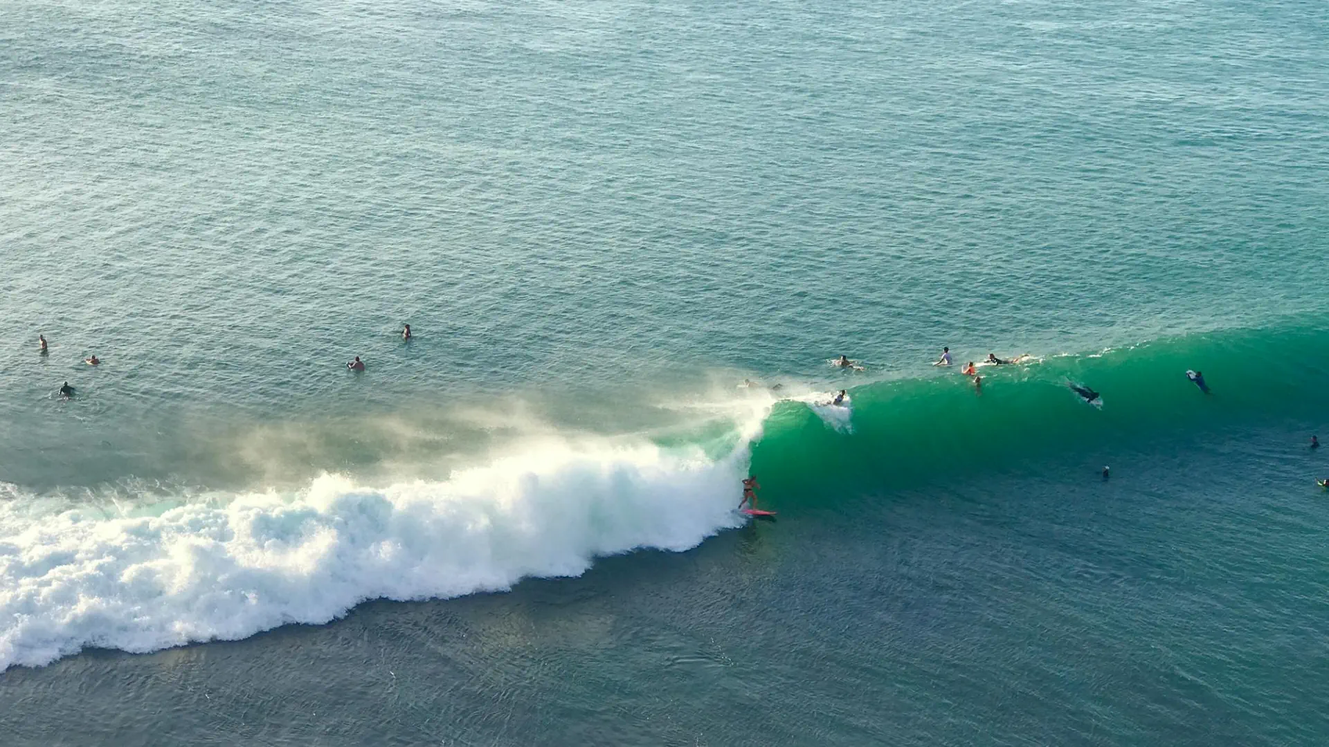 Où surfer à Bali ? Les 7 meilleurs spots de surf ! - La-Belle-Vue.com